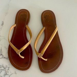 Tory Burch Nude Thongs, Size 8.5